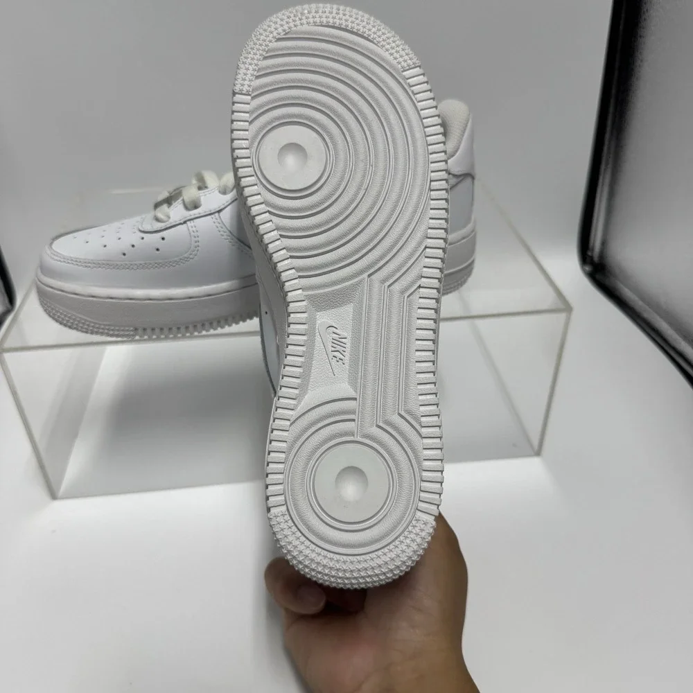 Brand New Nike Air Force 1 White Low Sneakers DH2920-111 Size 6.5Y Youth